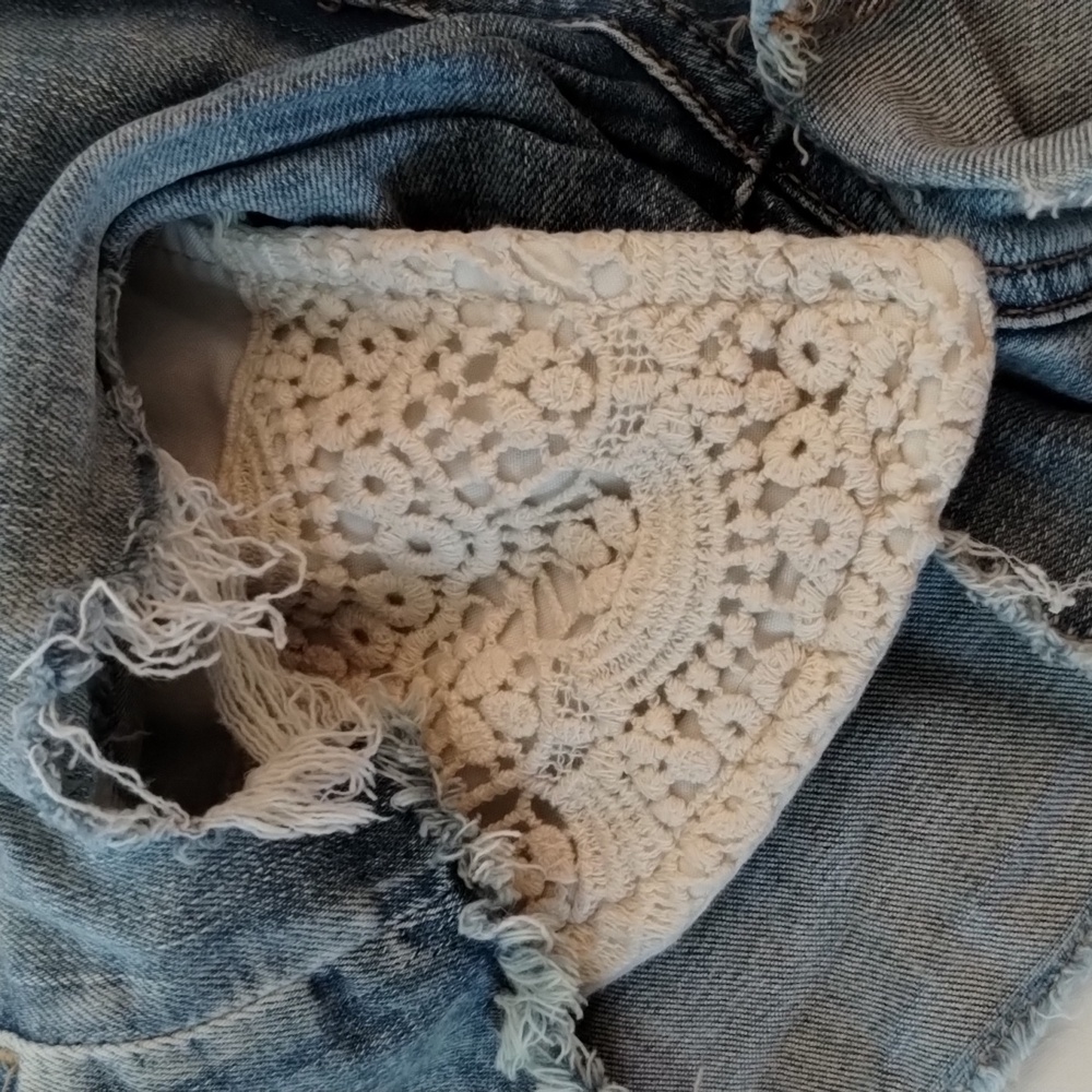 American eagle size 4 next level stretch jean shorts - Picture 5 of 5